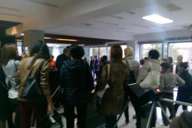 Милиция нагрянула с обысками в офис 'Киевгаза': опубликовано видео