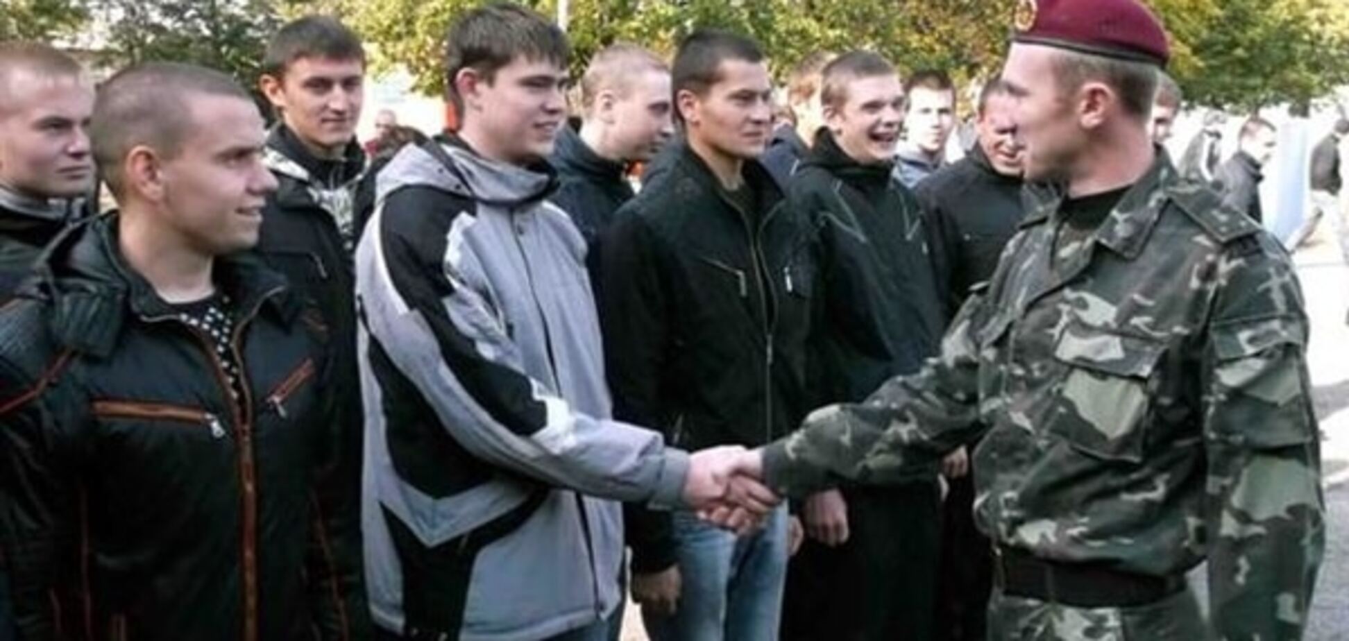 Кабмін оголосив про осінній призов у армію 11 тисяч українців