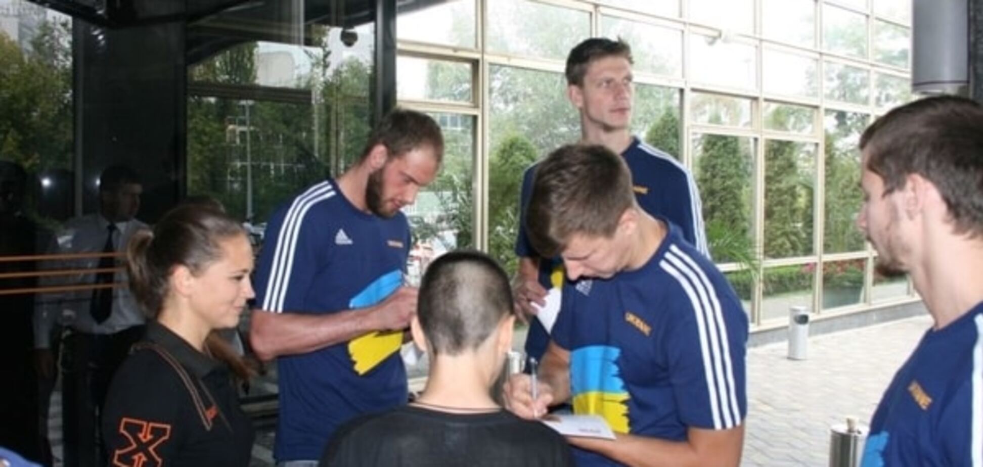 Халк и Бэтмен: сборную Украины превратили в суперкоманду