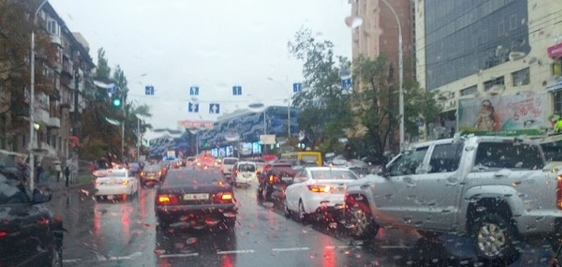 Спасение от дыма: в Киеве прошел дождь