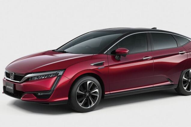 Honda показала фотографии водородного автомобиля FCV