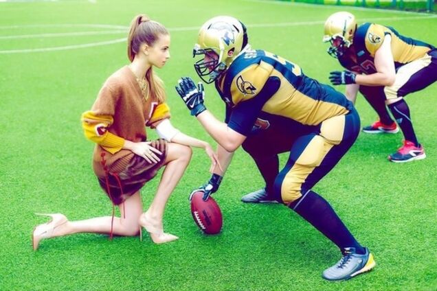 Внучка Ротару снялась для российского глянца: фотосессия в сине-желтых тонах