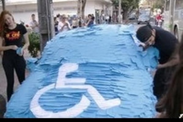 У Бразилії жорстоко покарали 'героя парковки'. Відеофакт