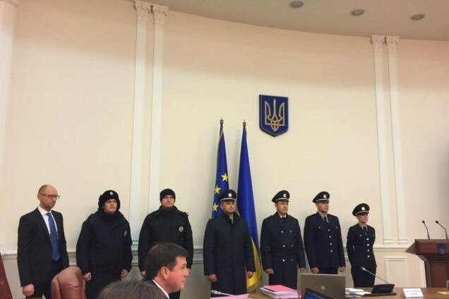 Украинских полицейских оденут в новую форму: опубликованы фото