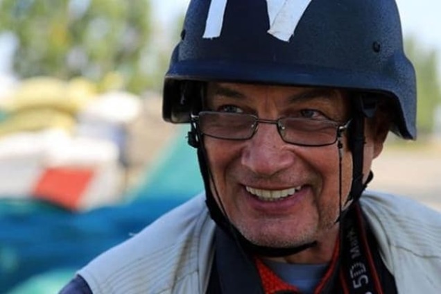 Сергій Лойко презентує свій роман 'Аеропорт' у прямому ефірі на 'Обозревателе'