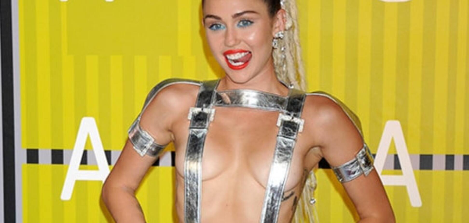 ТОП - 10 худших звездных нарядов недели