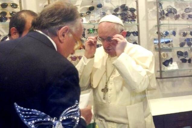 Папа Франциск удивил римлян необычной покупкой
