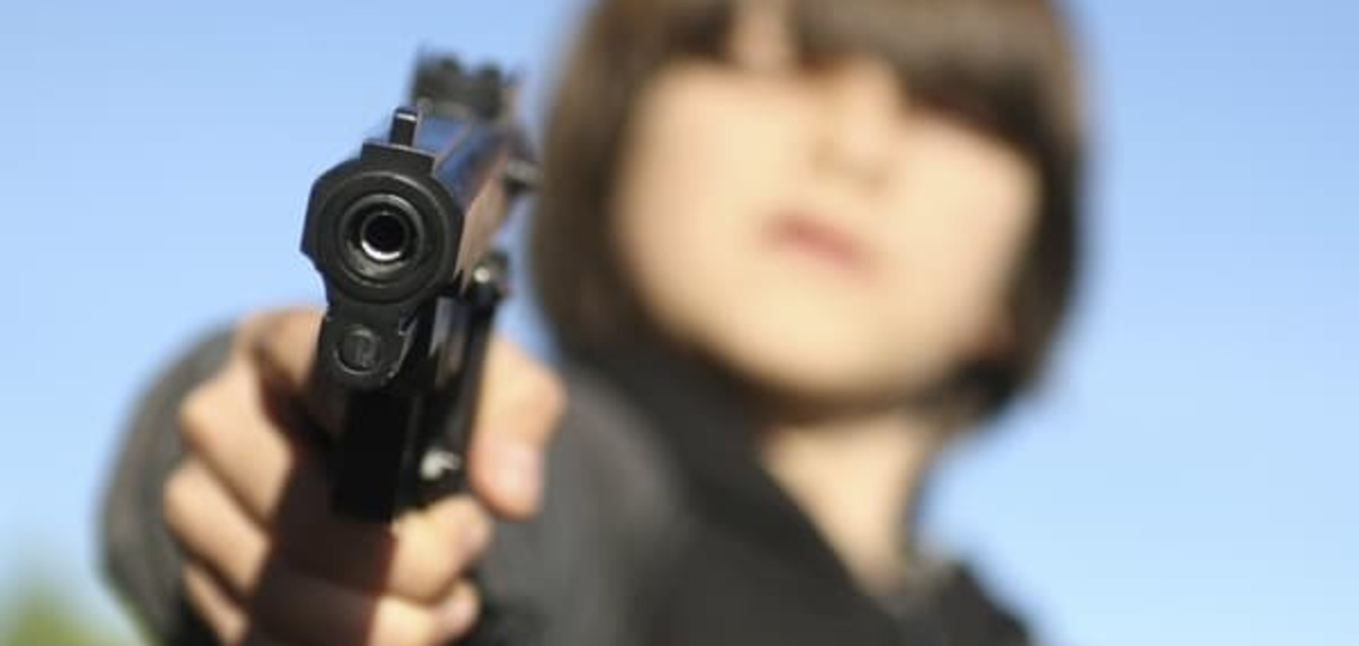 В США 11-летний ребенок застрелил подростка, лезшего к нему в дом
