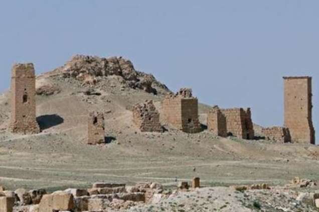 Терористи ІДІЛ знищили тисячолітні похоронні башти в Пальмірі