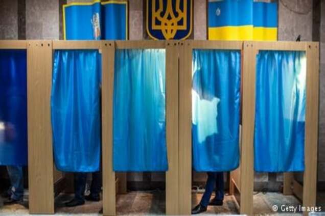 Коментар: Українські вибори - прощання з Януковичем