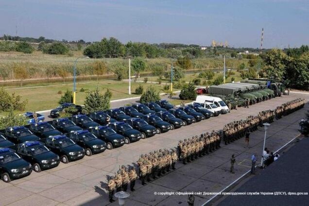 Враг не пройдет: пограничный спецназ с современным вооружением презентовали в Измаиле