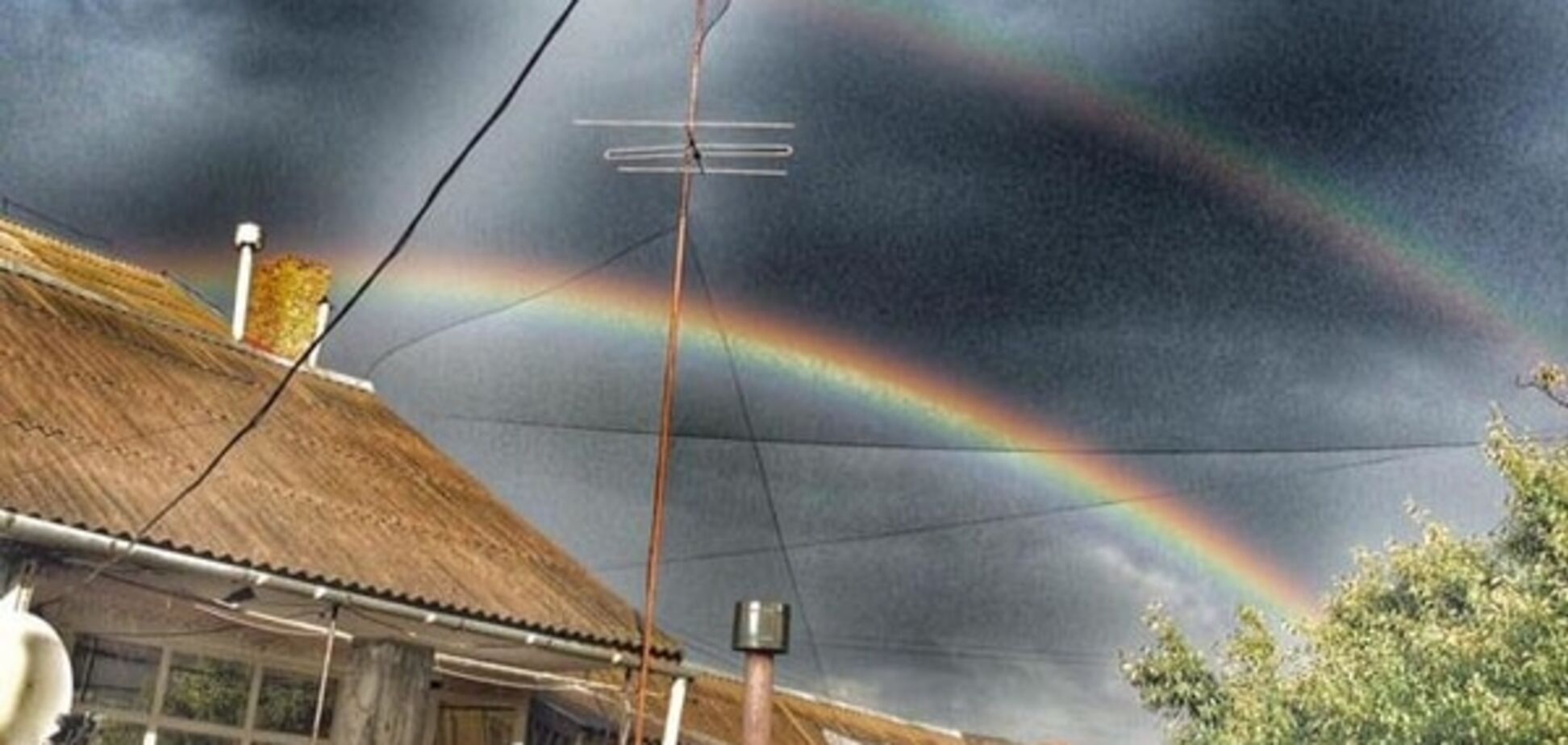 Над Ужгородом появилась двойная радуга: опубликованы фото