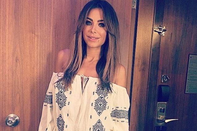 Представители Ани Лорак заявили о травле певицы в Украине