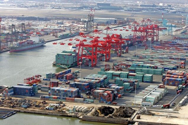 Кабмин взялся за подготовку к приватизации 13 морских портов