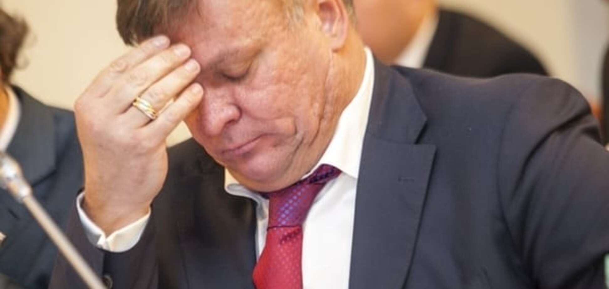 Российского коммуниста сняли с выборов из-за мороженого и сладкой ваты