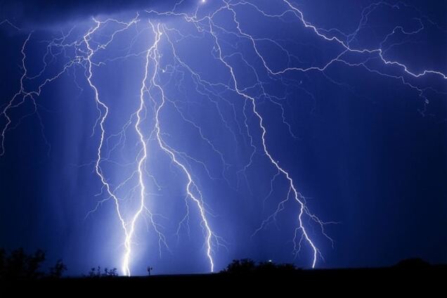 В Индии от удара молнии погибли 23 человека