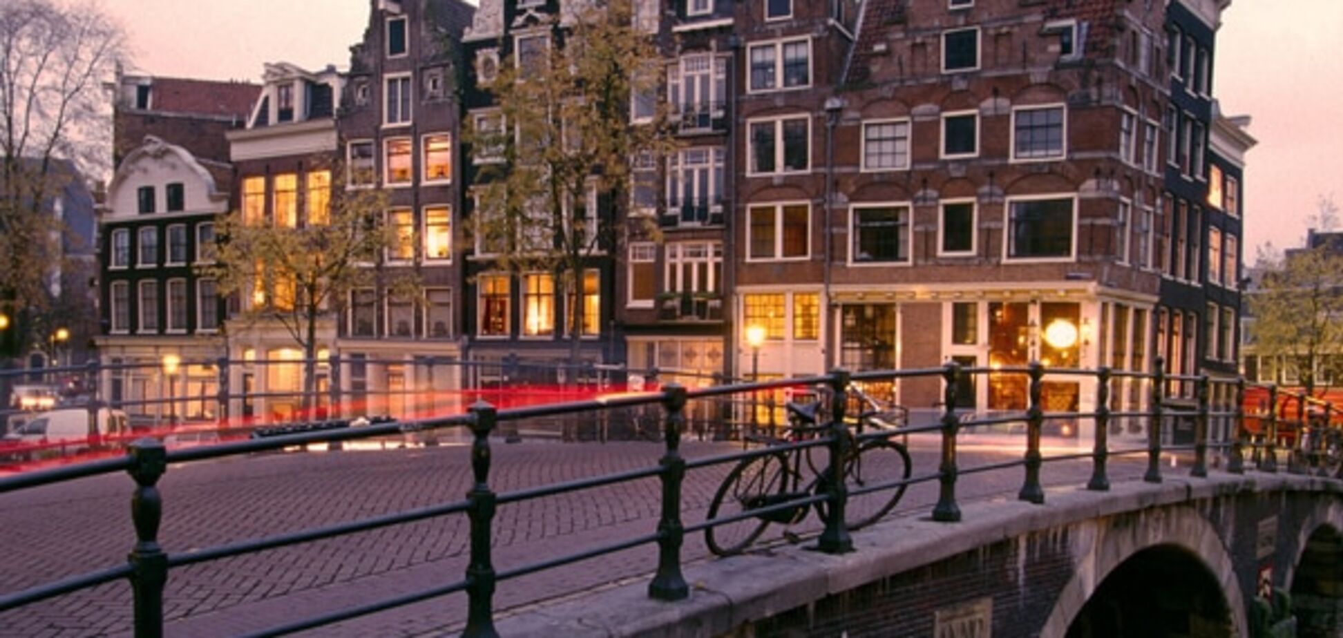 Амстердам превратился во вторую Венецию: видеофакт