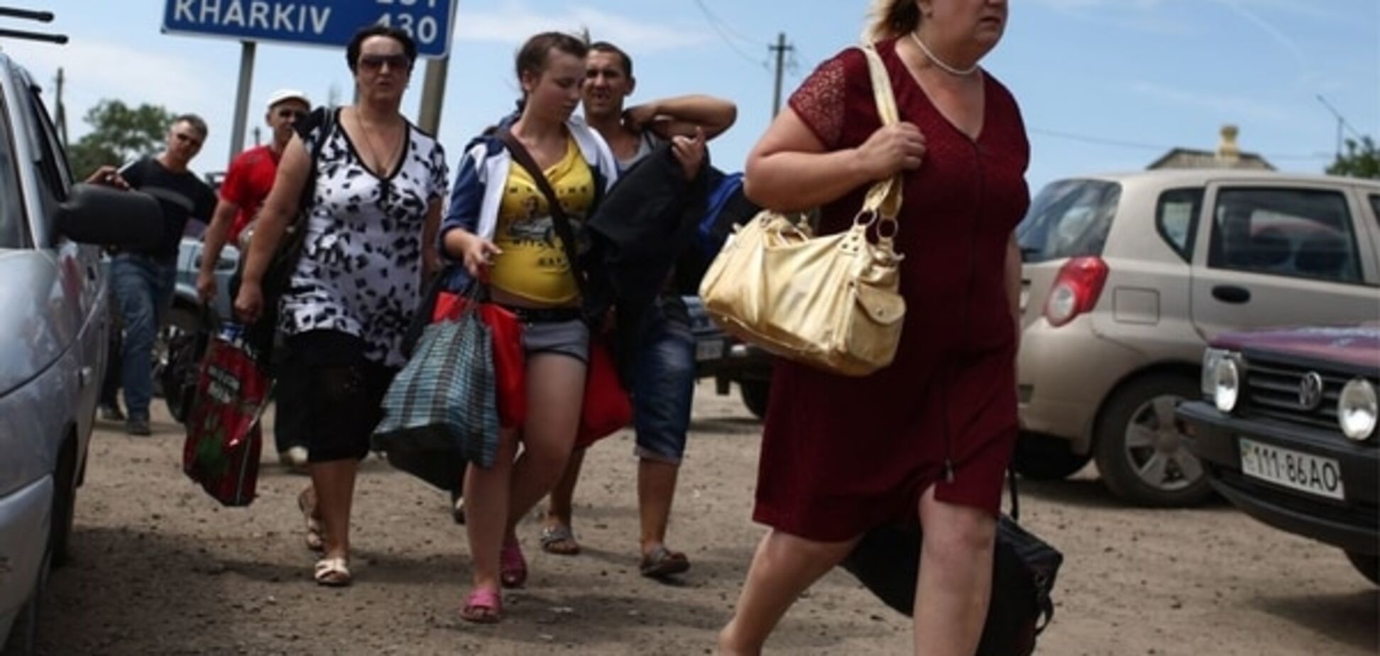 Латвия будет тщательнее проверять беженцев из Крыма и Донбасса