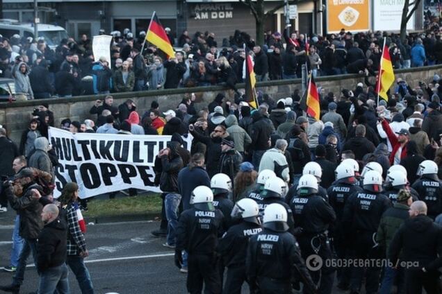 У Меркель заподозрили, что нападения беженцев на женщин в Кельне были спланированы