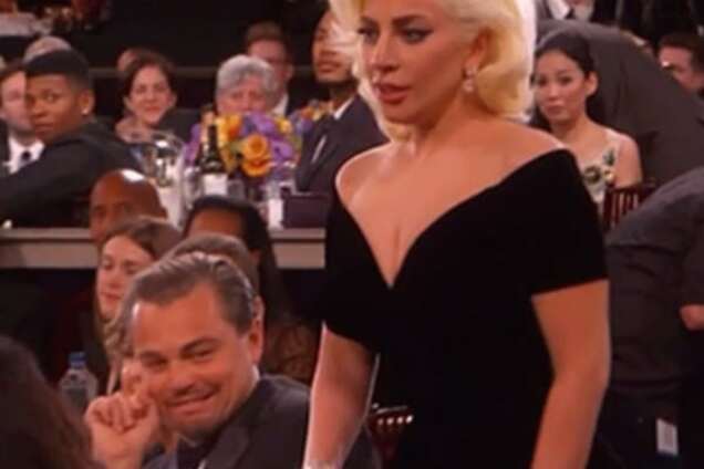 'Золотой глобус 2016': ДиКаприо рассмешил сеть забавной реакцией на неуклюжую Леди Гагу