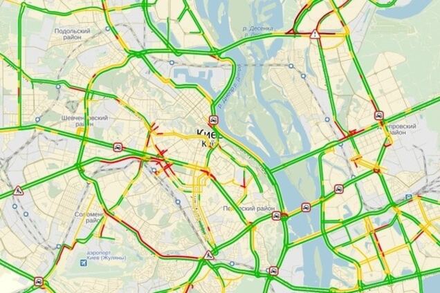 Утренние пробки в Киеве: где образовались заторы из-за снегопада