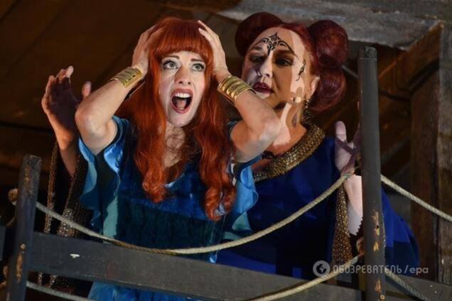 Психологи объяснили, почему люди долго переживают любовные драмы