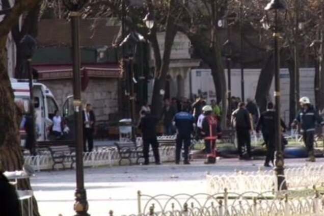 Число погибших в Стамбуле возросло до десяти