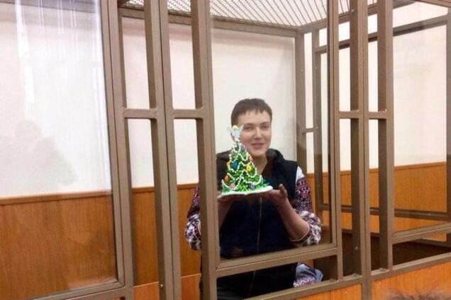 Одной крови: Савченко передала открытку другим украинским политзаключенным