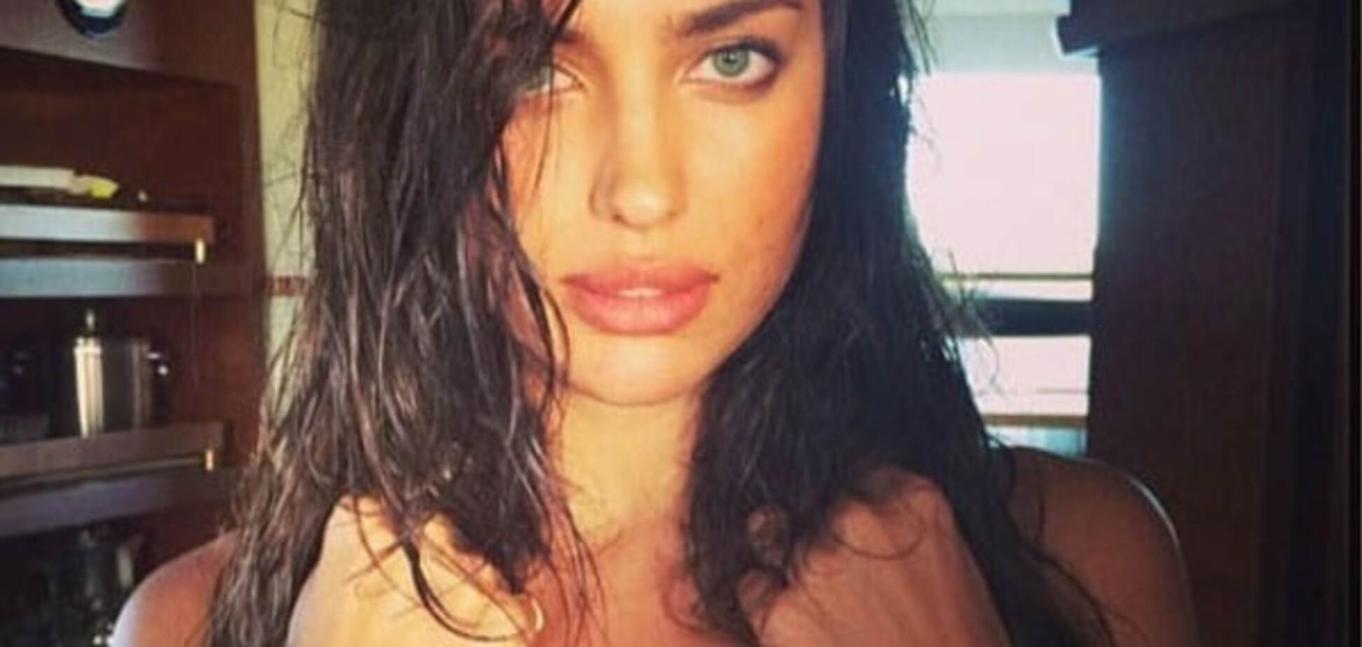 Брюнетка против блондинки: Гагарина и Шейк похвастались фигурами в купальниках