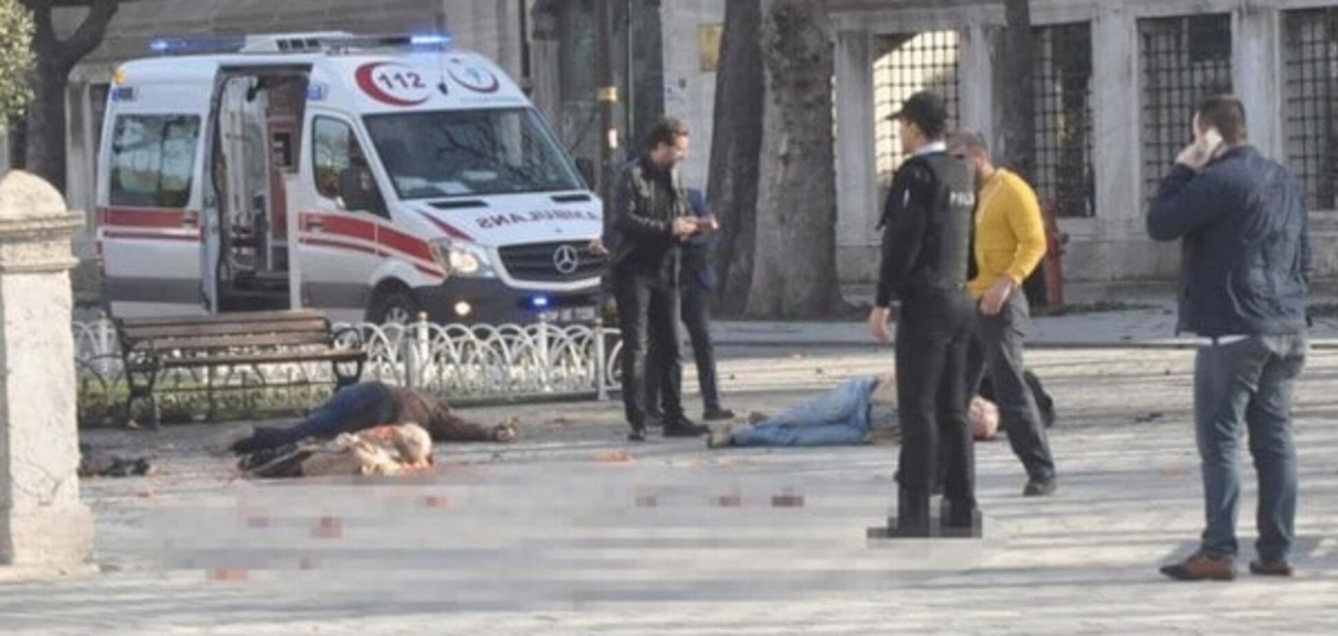 Появились первые фото с места взрыва в центре Стамбуле