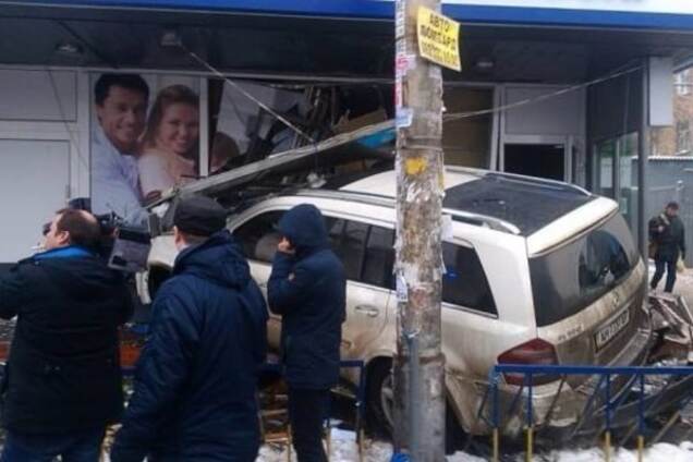 Смертельное ДТП в Киеве: водитель-мажор угодил в больницу