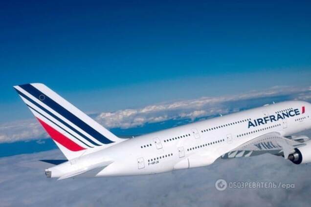 В шасси самолета Air France нашли труп