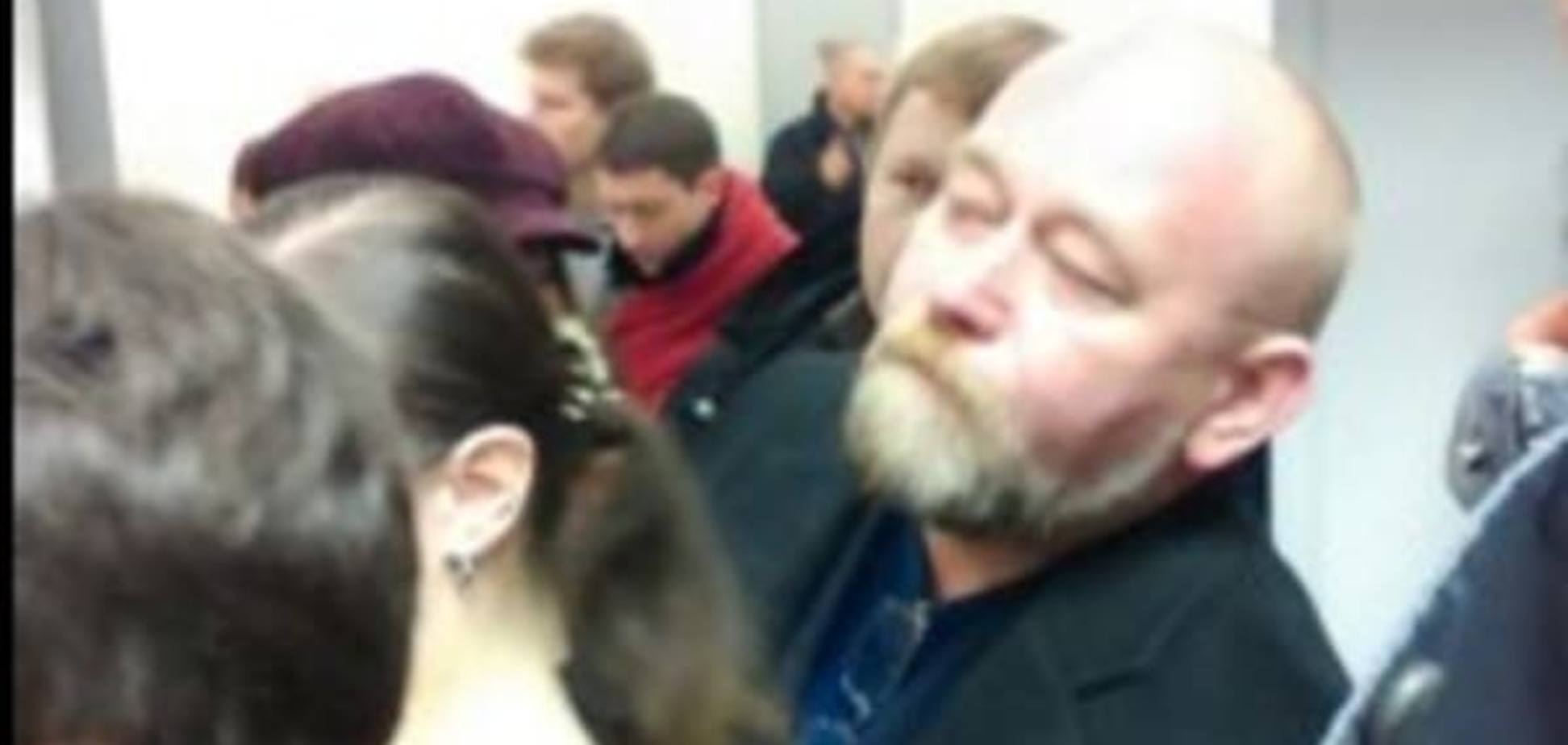 Підтримати Корбана в суді прийшли Рубан і сестра Савченко: фотофакт