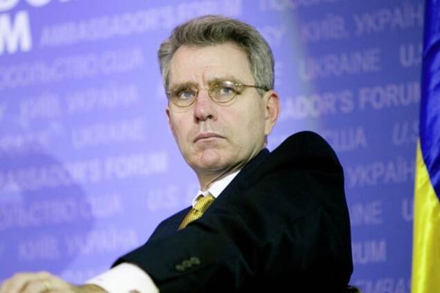 США не планируют предоставлять Украине летальное оружие - Пайетт