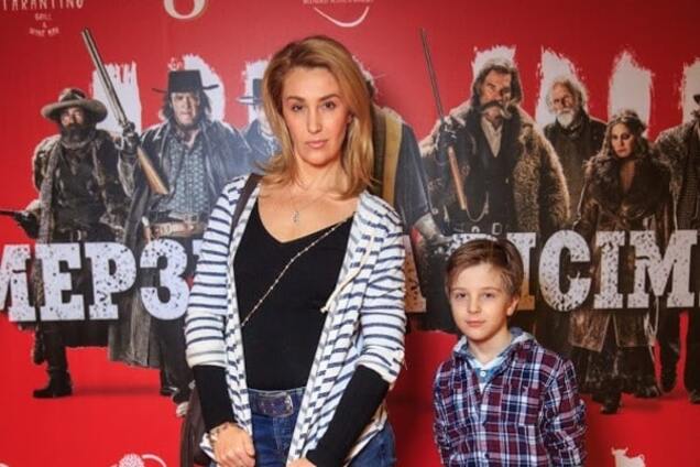 Снежана Егорова привела 9-летнего сына на премьеру кровавого фильма Тарантино