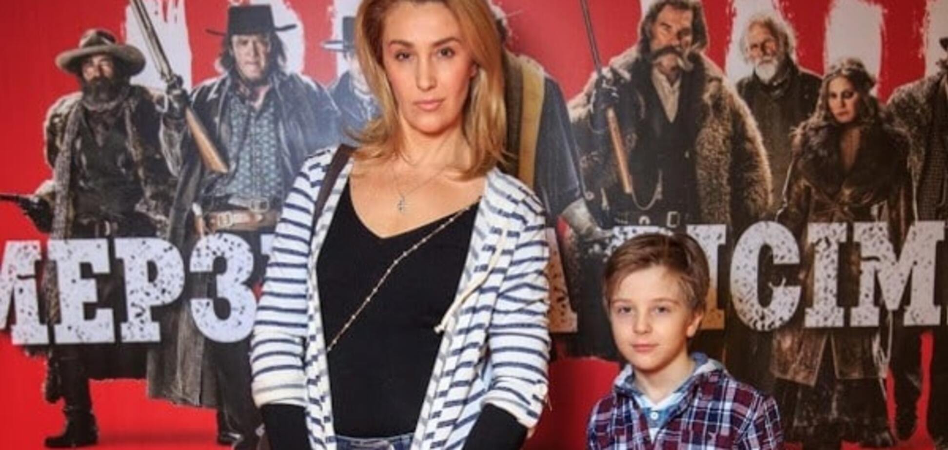 Снежана Егорова привела 9-летнего сына на премьеру кровавого фильма Тарантино