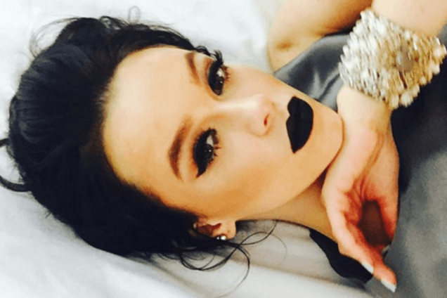 Красавица Яремчук стала на Старый Новый год страстной цыганкой: опубликовано видео