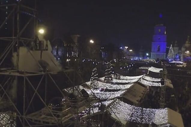 В сети появилось видео с топ-моментами новогодней ночи в центре Киева