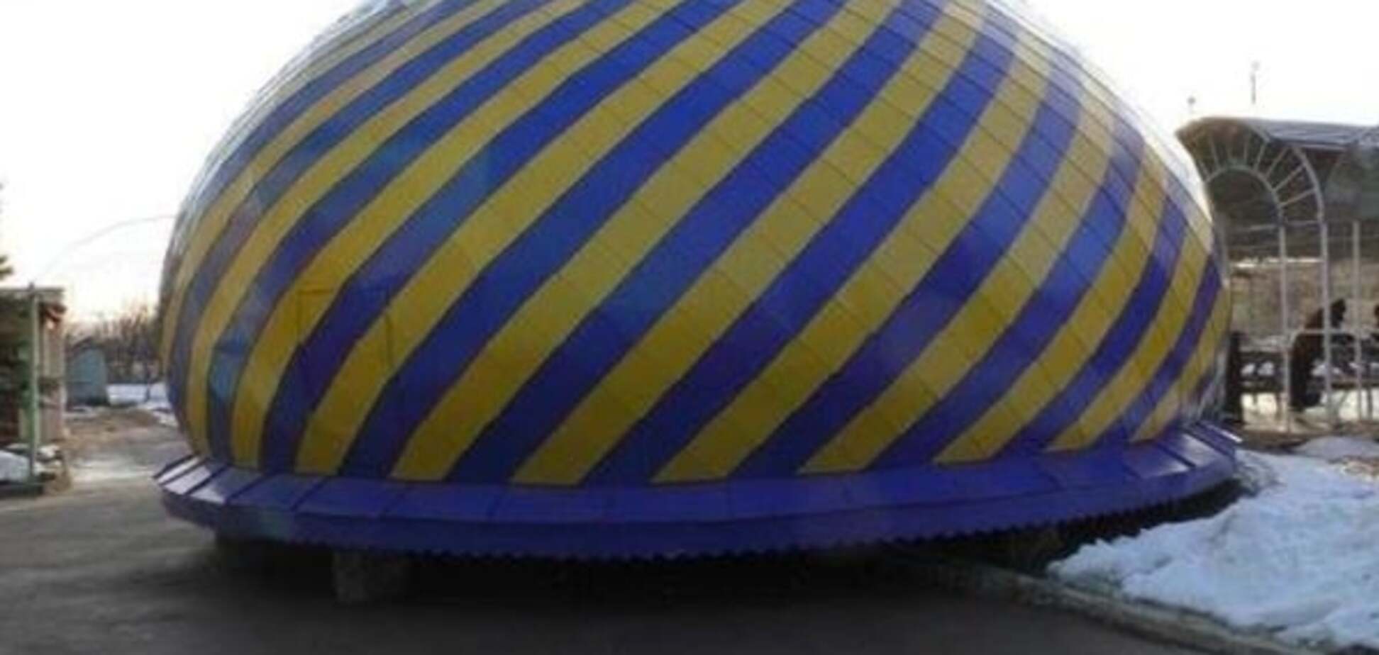 'Украина приходит'. 'Взорванный карателями' храм на Донбассе получил новый купол: фотофакт