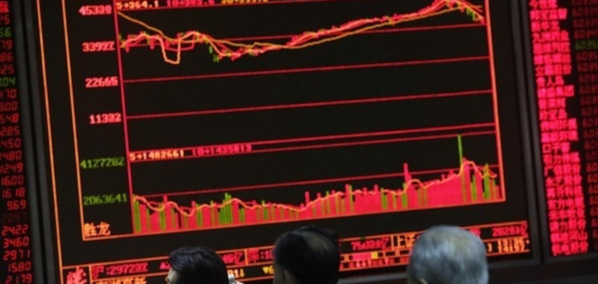Обвал китайского фондового рынка превысил 20%
