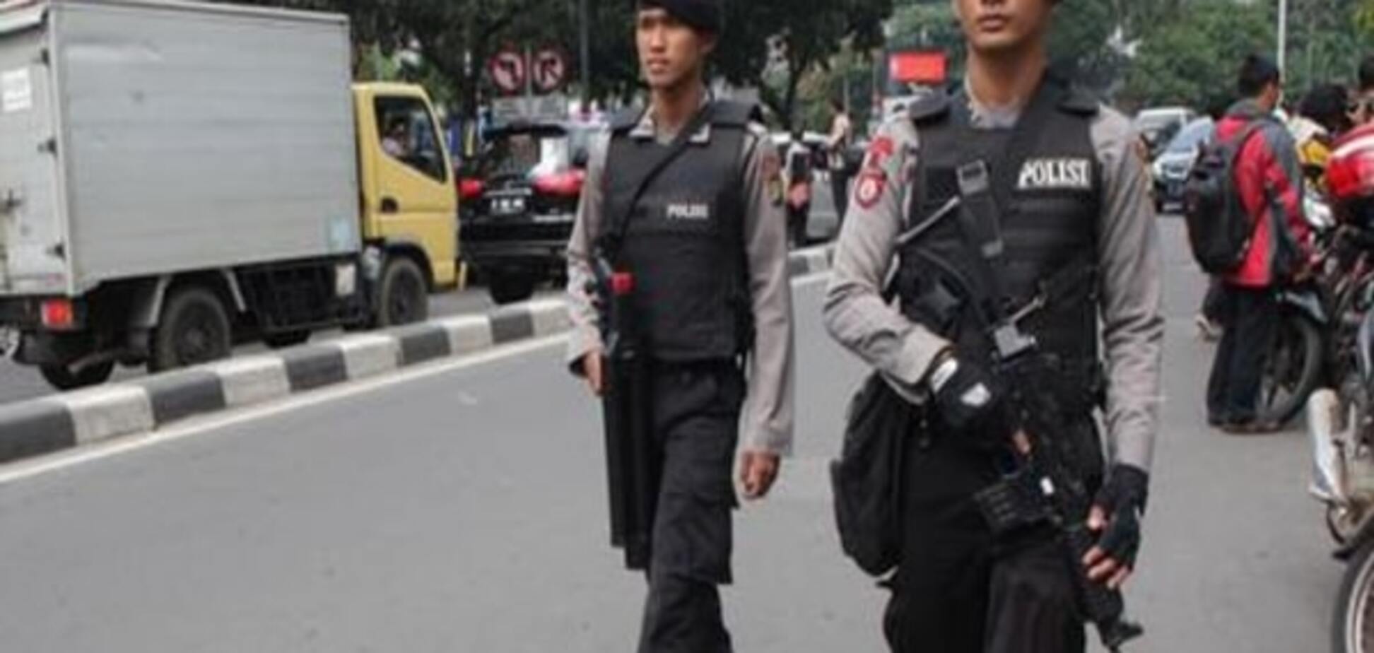Після терактів у столиці Індонезії поліція затримала трьох підозрюваних
