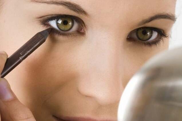 Макияж для маленьких глаз: как создать обольстительный взгляд