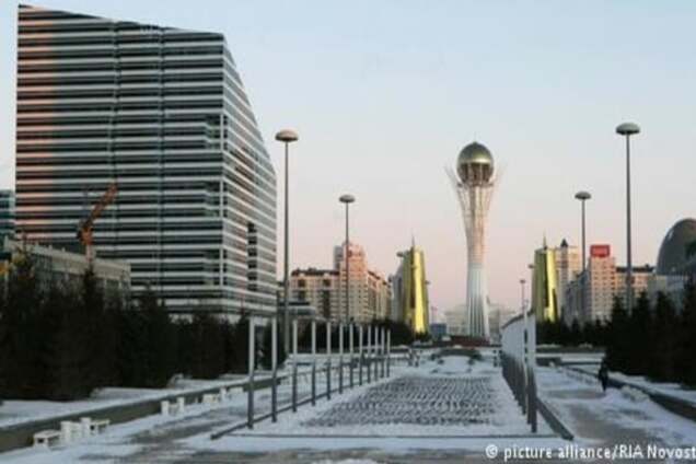 Влада Казахстану готується до ціни на нафту в 20 доларів США