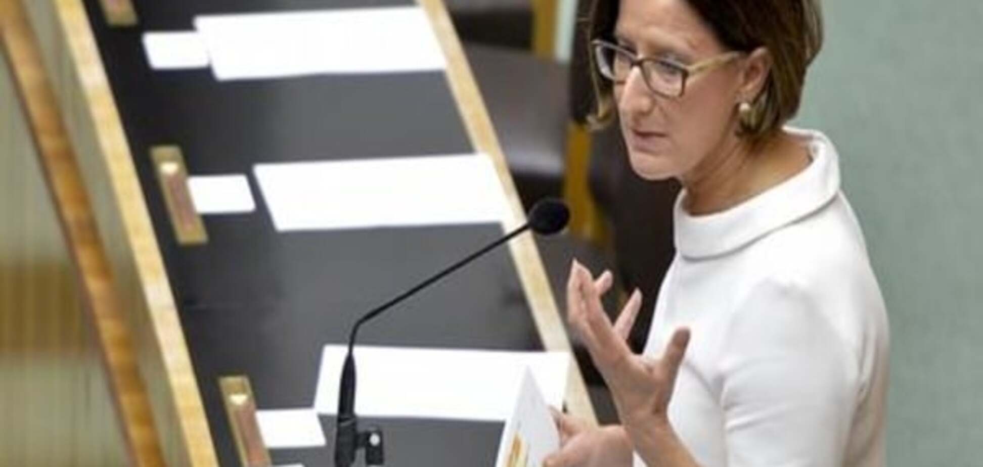 Австрія планує не пропускати біженців, які прямують на північ Європи