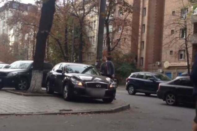 ЗМІ показали 'бідний' автопарк родичів співробітників СБУ: розслідування