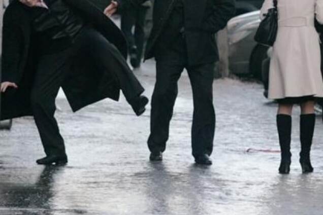 В Киеве сотни человек стали жертвами погоды и коммунальной халатности