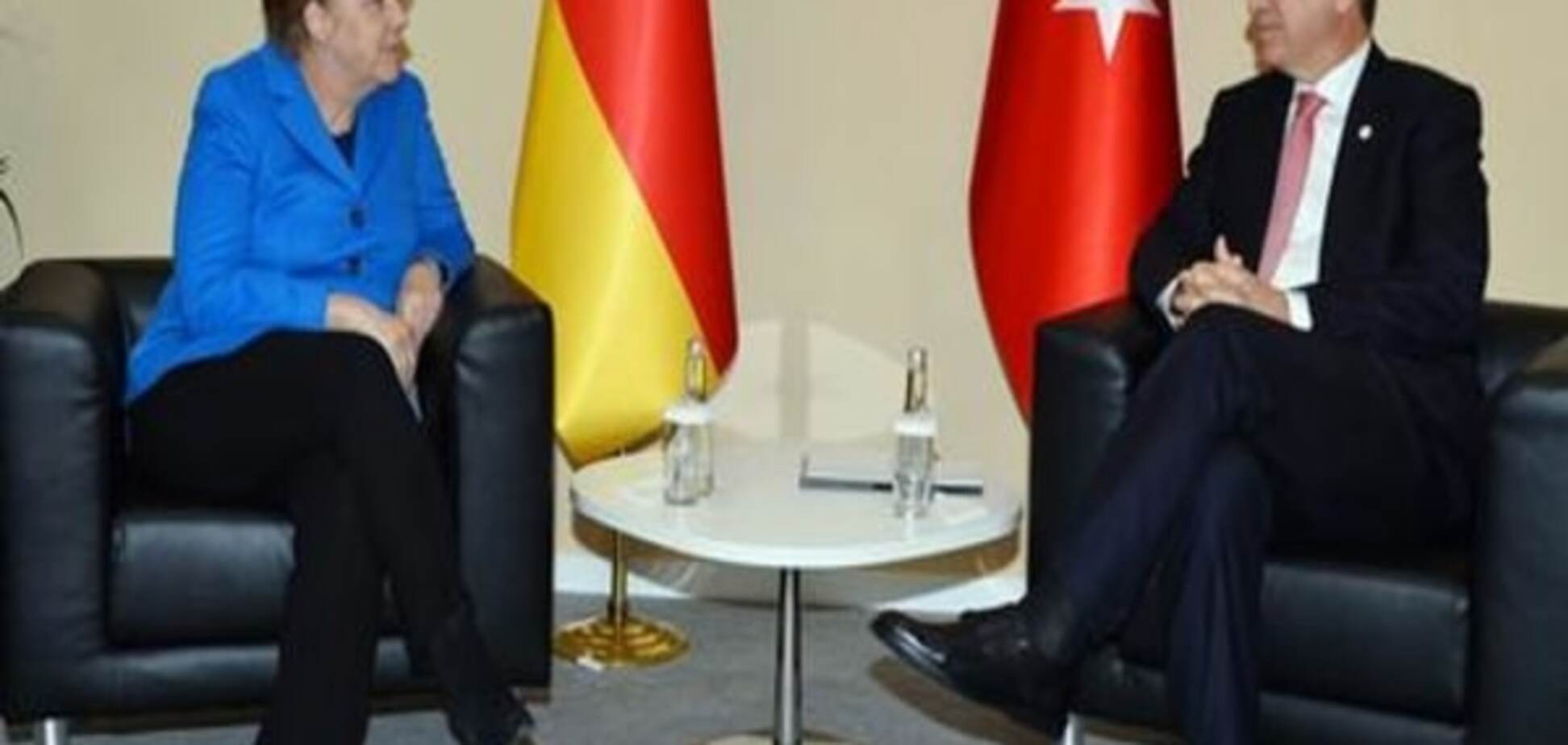 Меркель: Туреччині до вступу в ЄС 'ще довго йти'