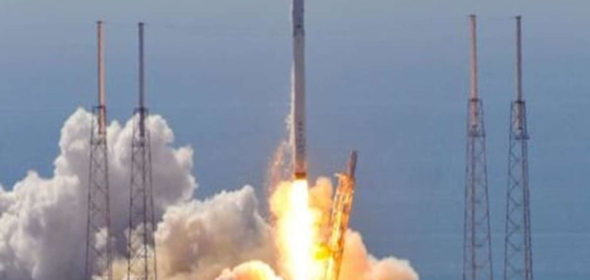 SpaceX не вдалося успішно приземлити ракету-носій на плавучу платформу