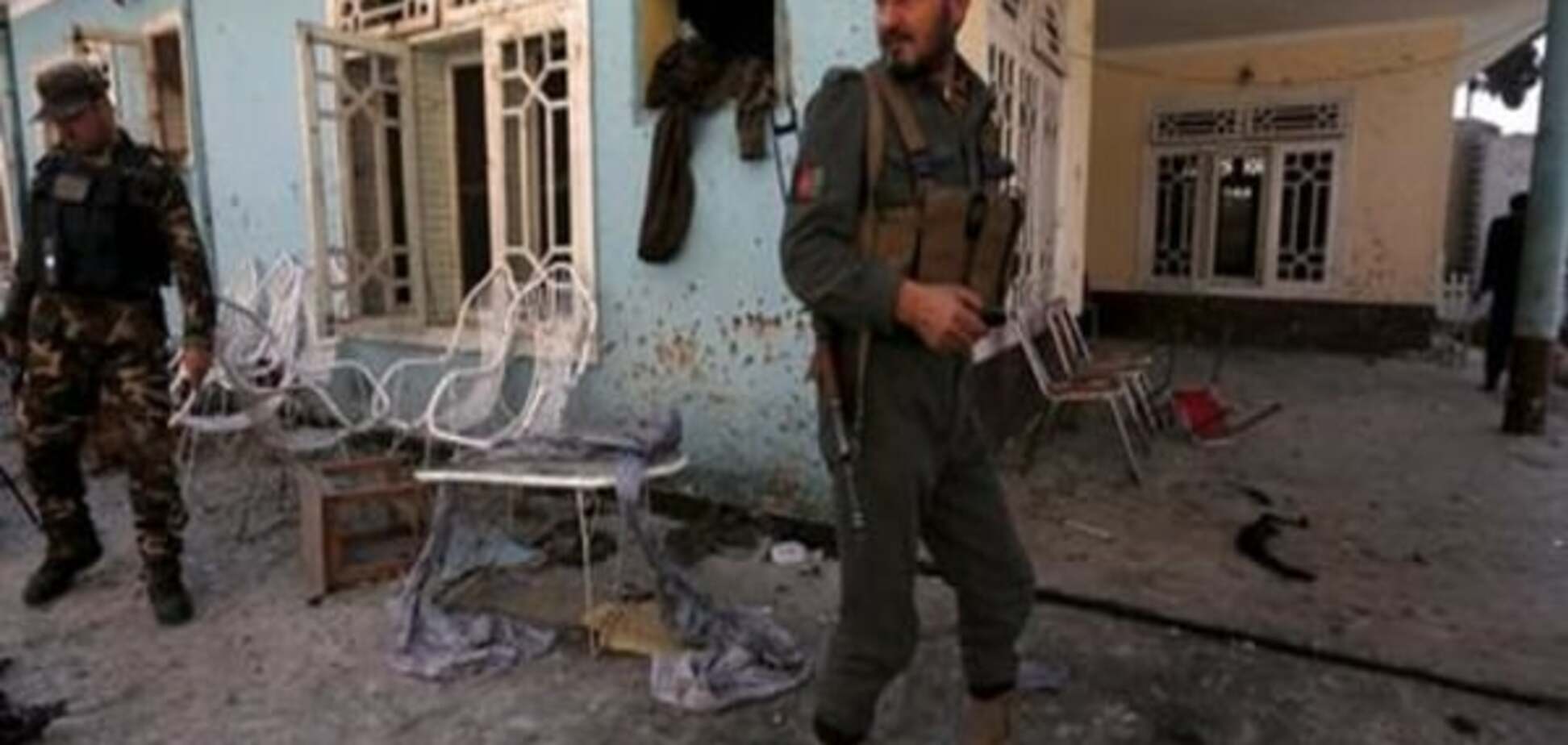 Афганістан: Загиблі і поранені внаслідок атаки терориста-смертника