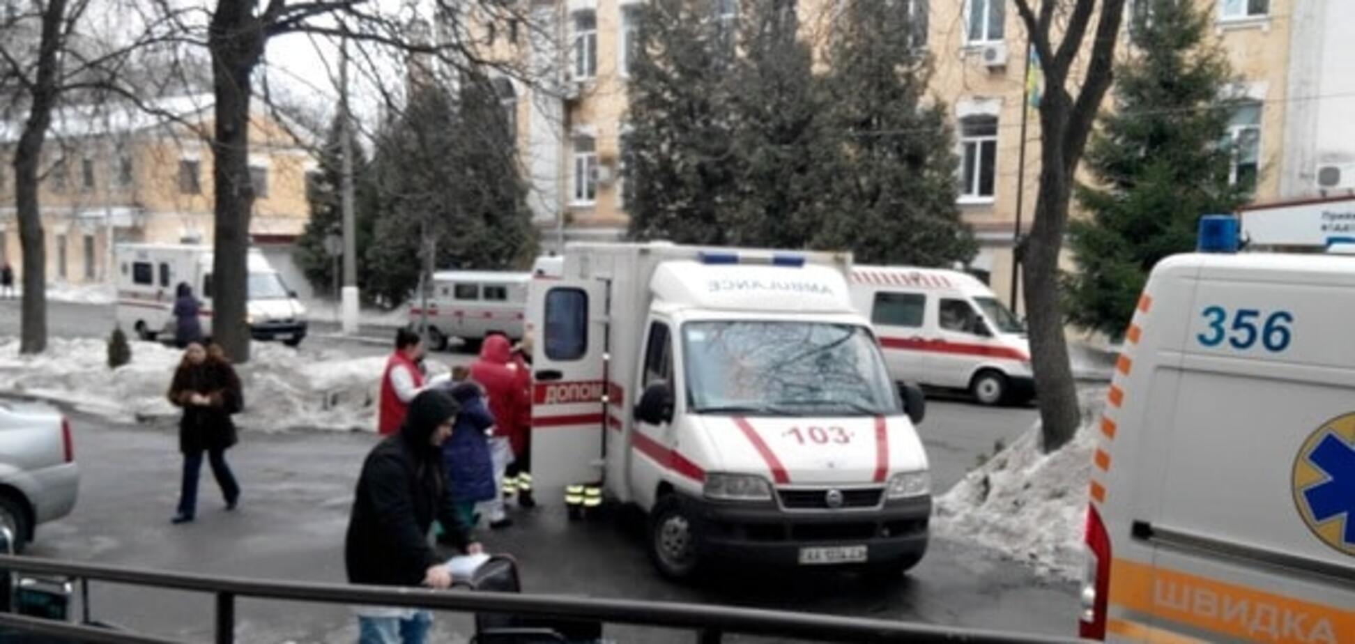 В Киев привезли тяжелораненых бойцов АТО: нужна помощь